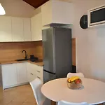 דירה Krolo